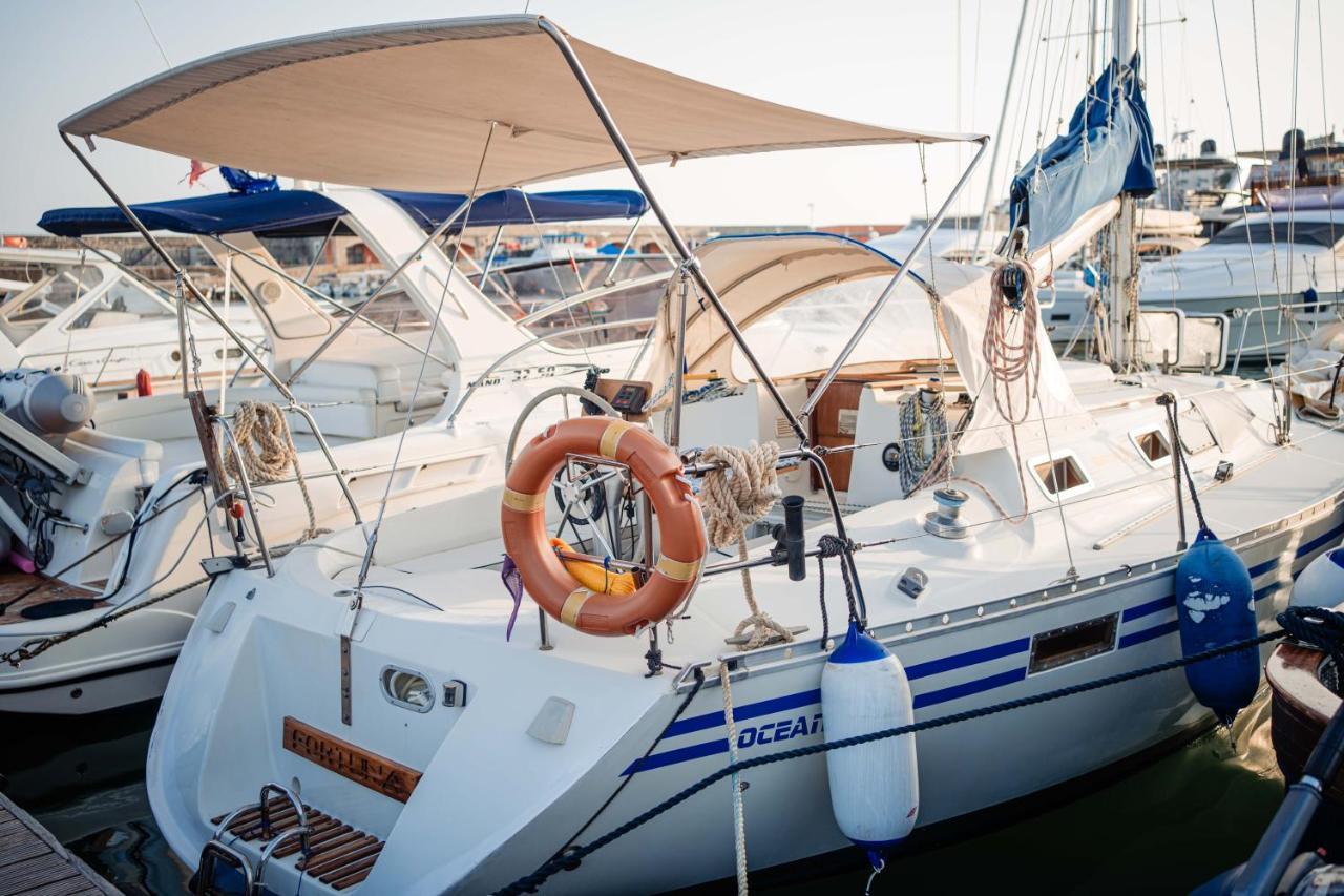 Fortuna In Boat Hotel Marina di Camerota Ngoại thất bức ảnh